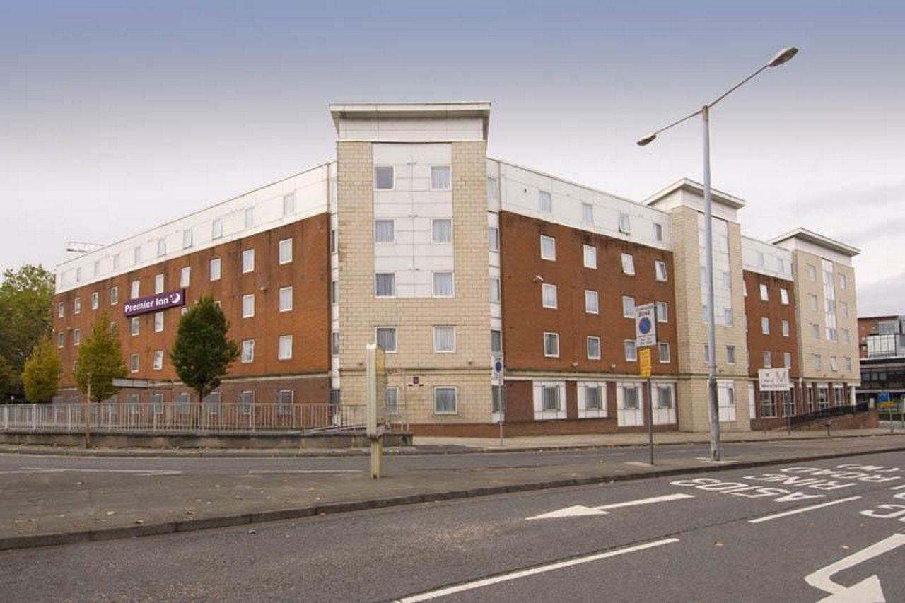 Premier Inn Manchester City Centre Exterior foto